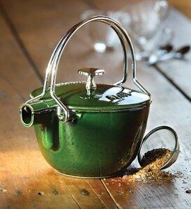 Staub Teekannen - Kanne und Kessel in Einem
