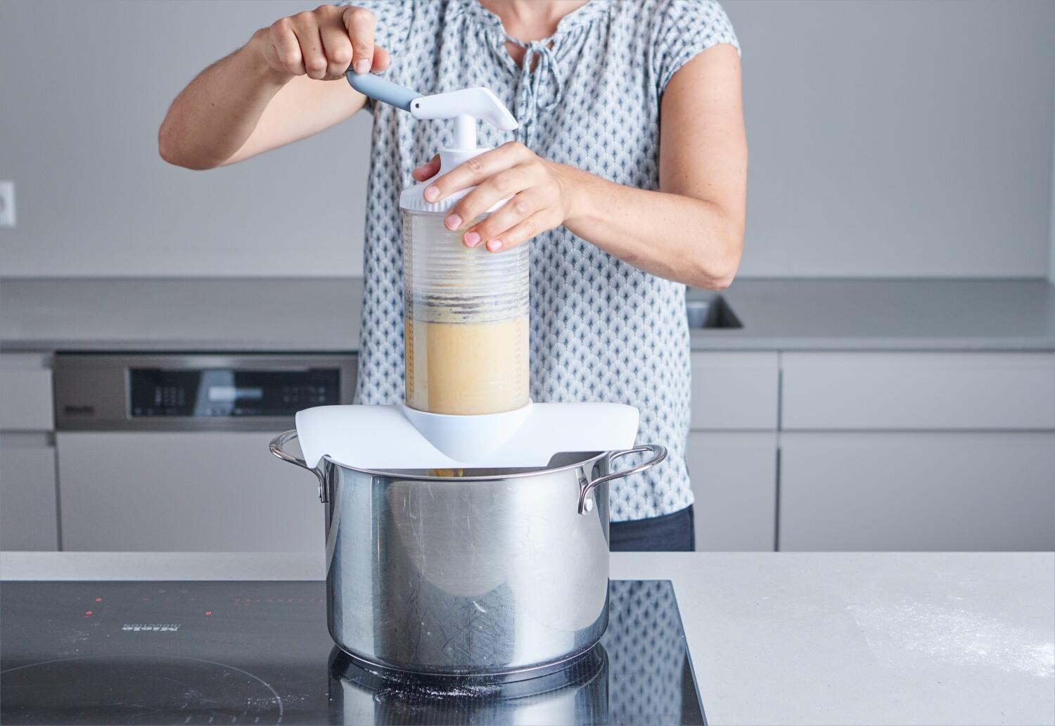 Betty Bossi Spätzlepresse Spätzle Blitz bei KochForm