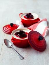 Le Creuset Mini Cocotte in kirschrot