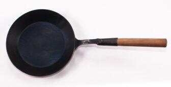 Aberl Eisenpfanne mit Holzgriff