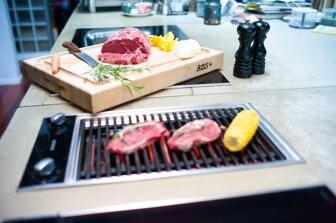 Boos Blocks Schneidebrett Gourmet BBQ aus Ahorn mit Saftrille