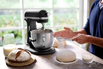 KitchenAid Küchenmaschine ARTISAN in gusseisen schwarz, 6,6 L