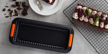 Le_Creuset_Summer_Sale_24_LC_20231121_AD_LS_YC_UKASSETCOL2023_007_Backform_Kastenform_KochForm_3000_