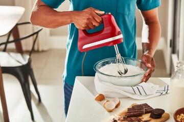 Kitchen_Aid_Handmixer_P210748kp_015z_Sahne_schlagen_KochForm_3000_2000