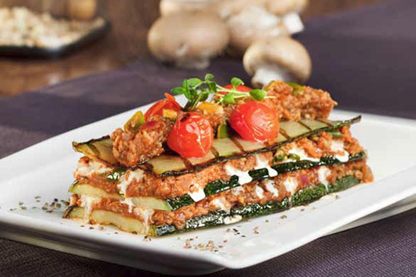Champignon-Zucchini-Lasagne mit Kirschtomaten - KochForm