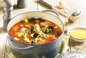 Schnelle Marseiller Fischsuppe mit Sauce Rouille