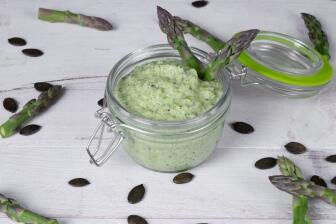 Spargel-Pesto