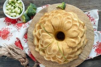 Herzhafter Brokkoli-Zucchini-Krapfen