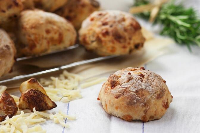 Kartoffel-Käse-Brötchen bei KochForm kaufen